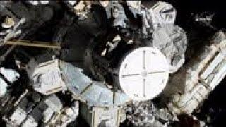 Female spacewalking team makes history