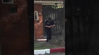 female cop can't figure out how to clear her weapon