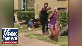 Texas mom pulls gun on teens during daughter's fight